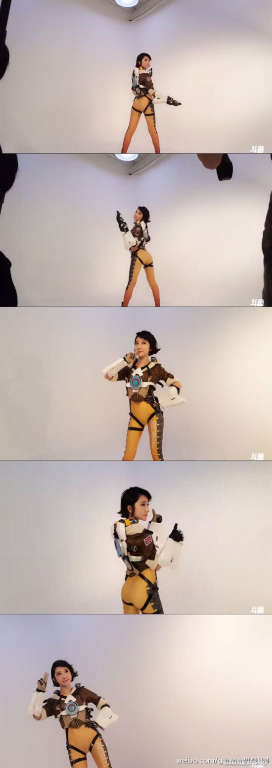 郭mini性感cos《守望先锋》猎空 s型翘臀吸睛无数