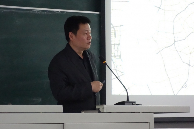 侯斌超的讲座题目是"上海历史风貌保护近期若干工作及思考".