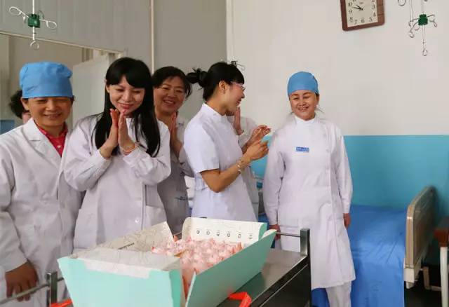 我爱的人是护士