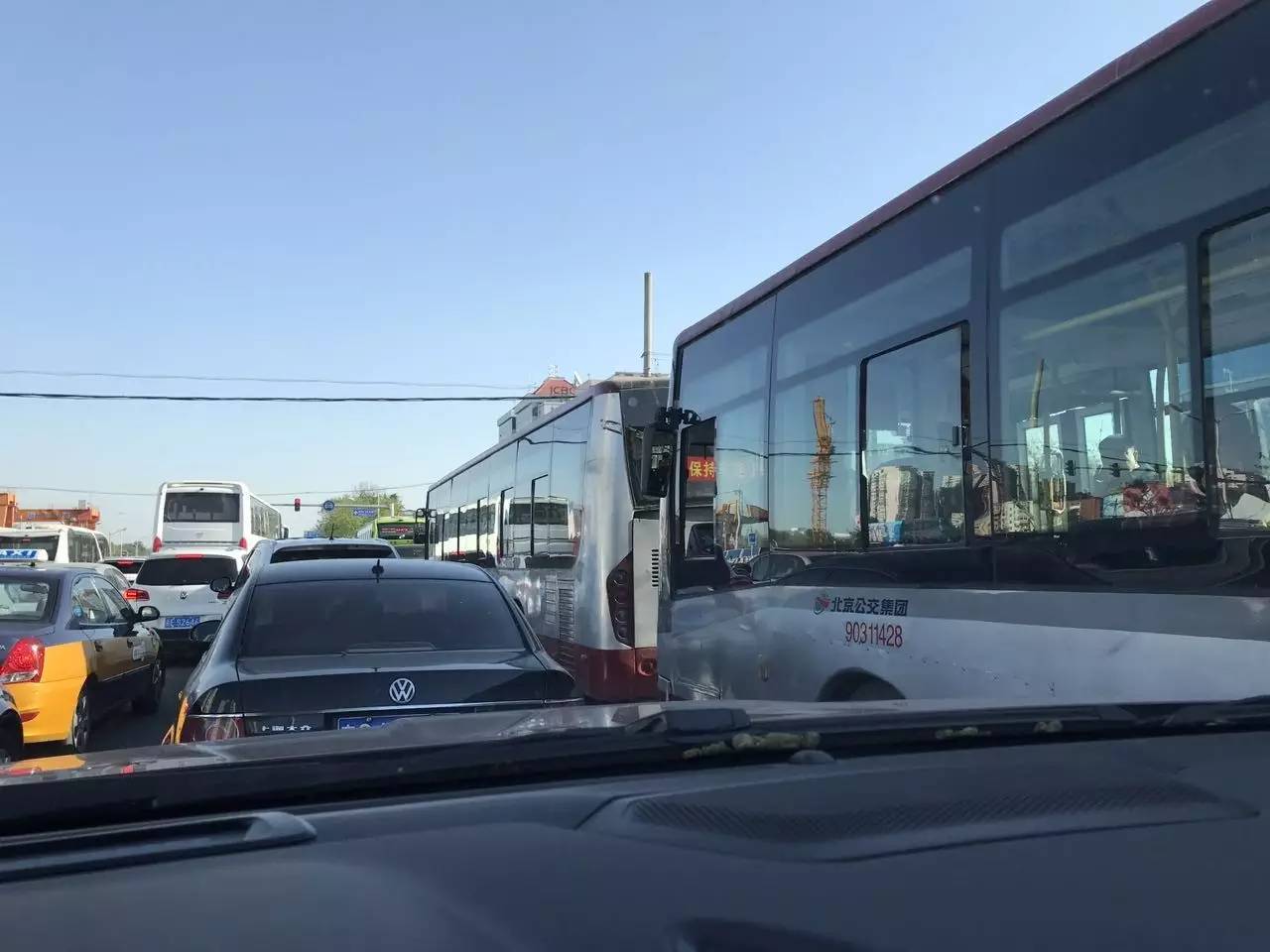 想要高大威猛的SUV？这车能和公交车平起平坐！