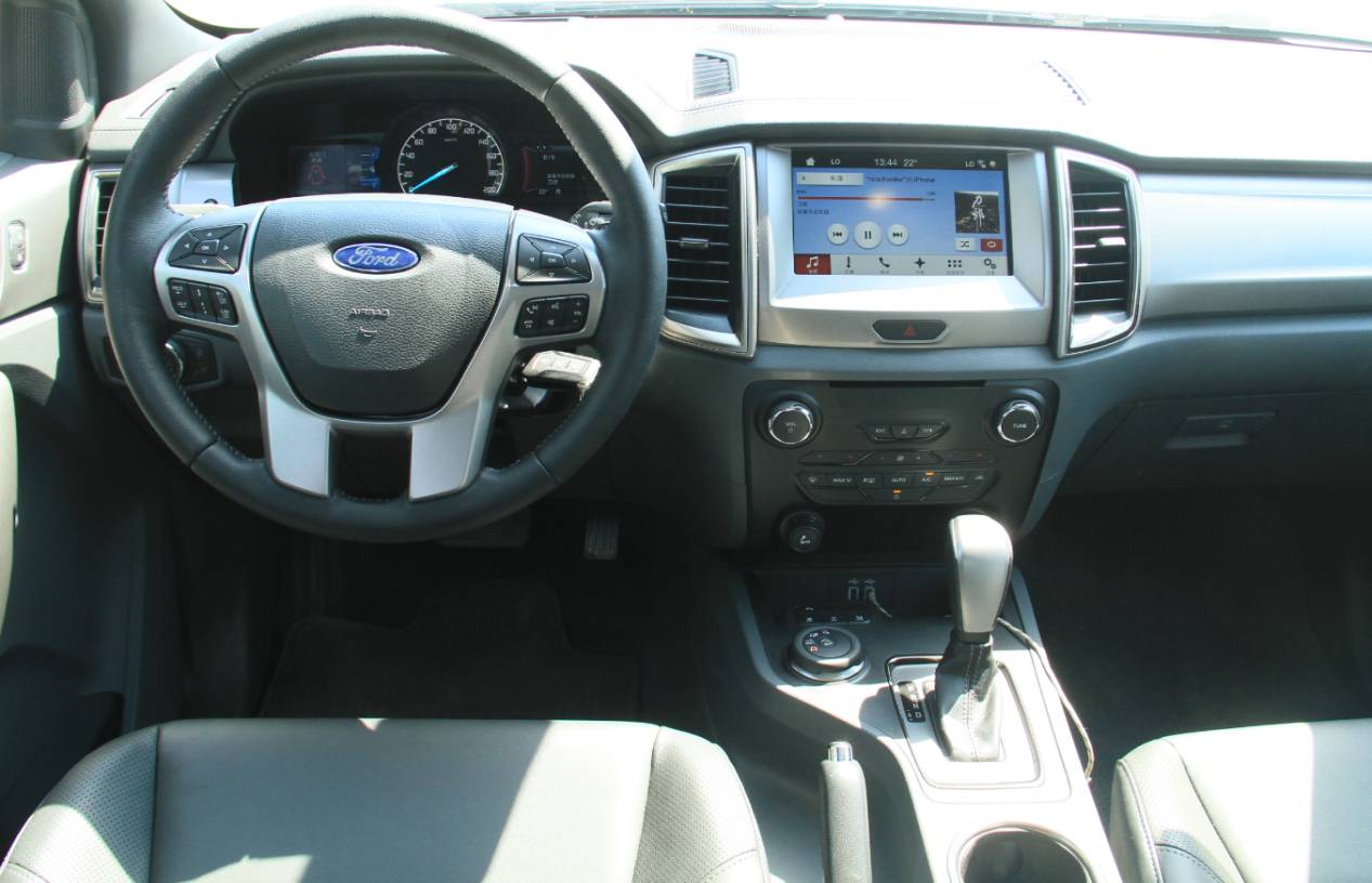 想要高大威猛的SUV？这车能和公交车平起平坐！