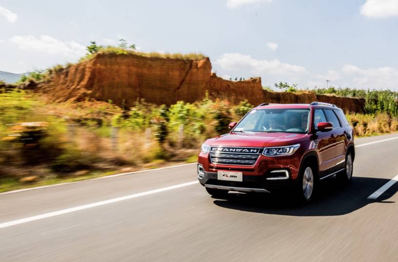 可随时调戏小安的CS95智领版、智尊版很旗舰