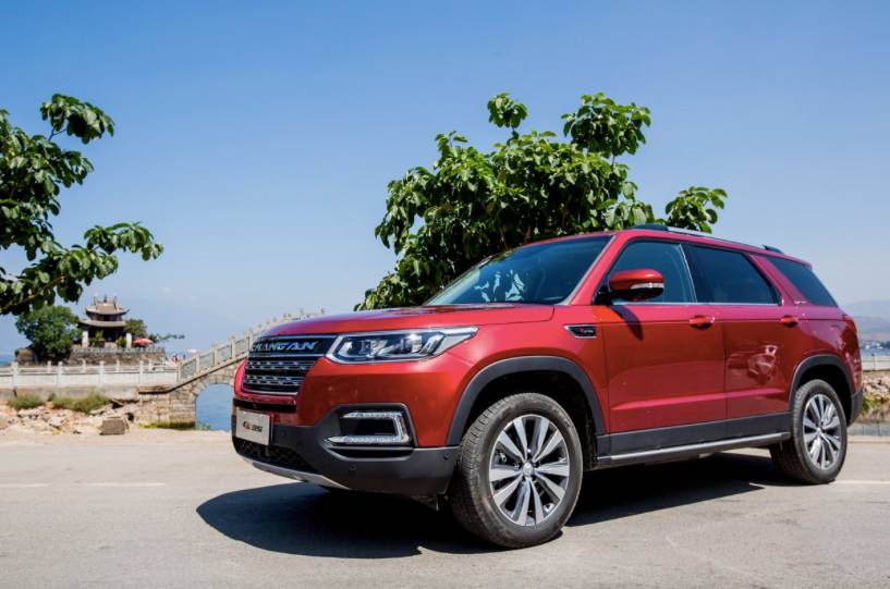 可随时调戏小安的CS95智领版、智尊版很旗舰