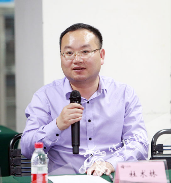 "重庆大学党委宣传部副部长凌晓明表示,平台搭建好之后,下一步要考虑