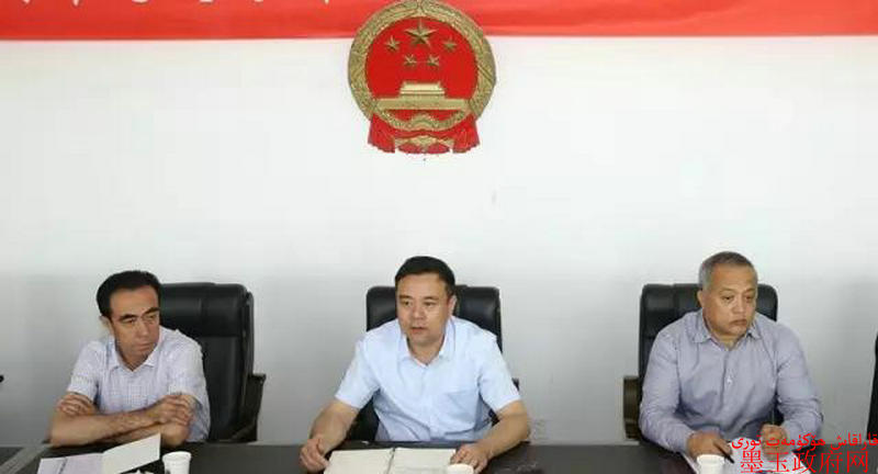 墨玉县召开老干部座谈会