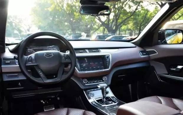 不到3万！这台2.0T+8AT的高颜值SUV就能开回家！