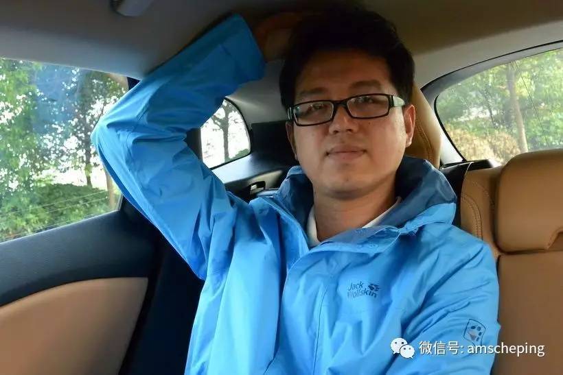 要省油，还要安全？ v40 vs CT200h