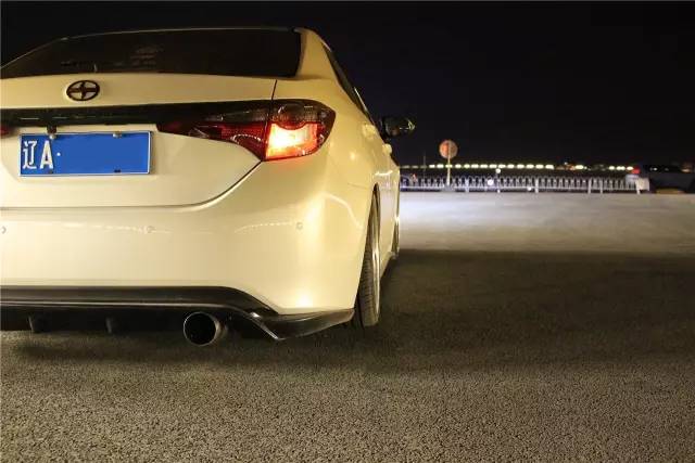 拿紧凑型车来玩低趴，丰田雷凌改装案例