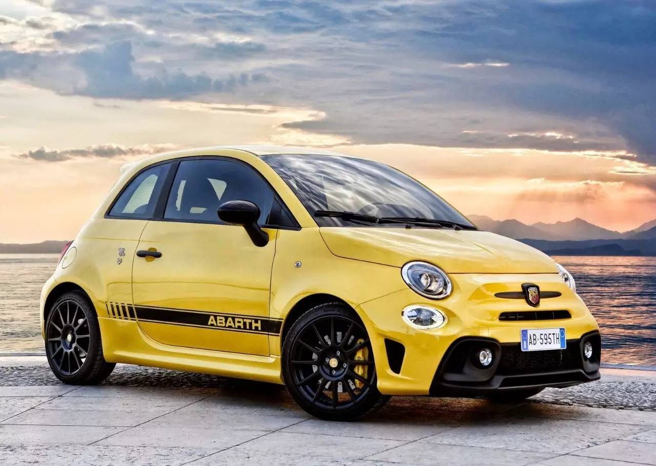 女生为它而动情，男生为它而疯狂—大众UP GTI