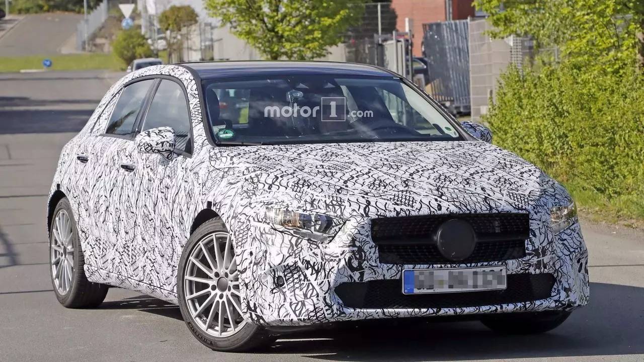 奔驰老总学网红玩自拍，竟