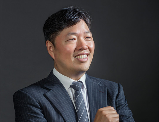 从放牛娃到步步高董事长王填坚守实体零售人物