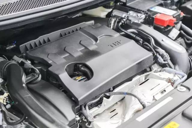 东风标致5008：最美奶爸车就是它了，撩不到你算我输！