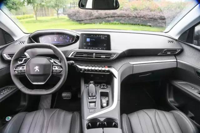 东风标致5008：最美奶爸车就是它了，撩不到你算我输！