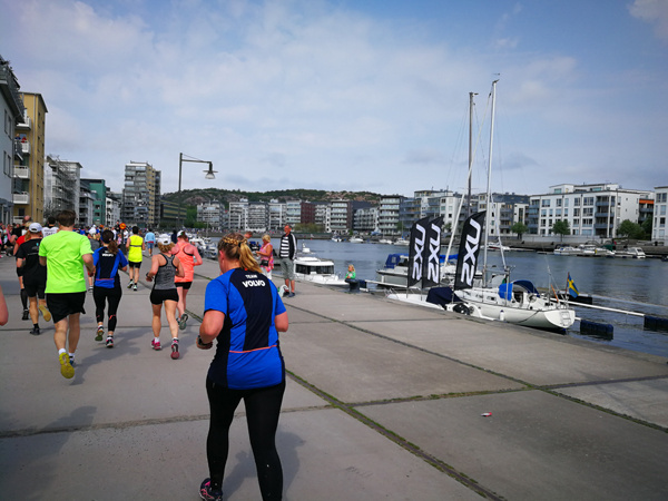 来，跑完哥德堡半程马拉松，我们谈谈沃尔沃