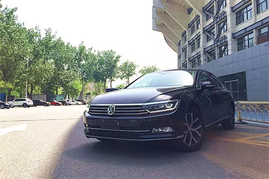 20来万的车那么多，为啥要选迈腾？