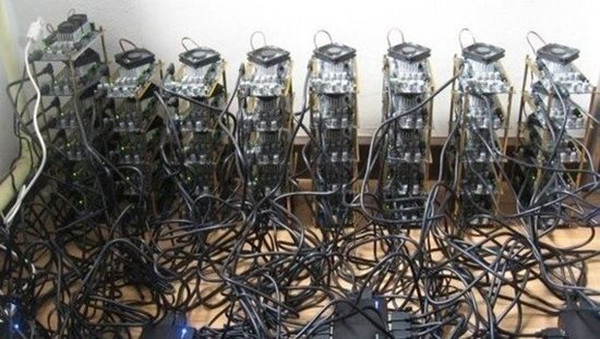 还想10000比特币换两块披萨?8年暴涨你做梦