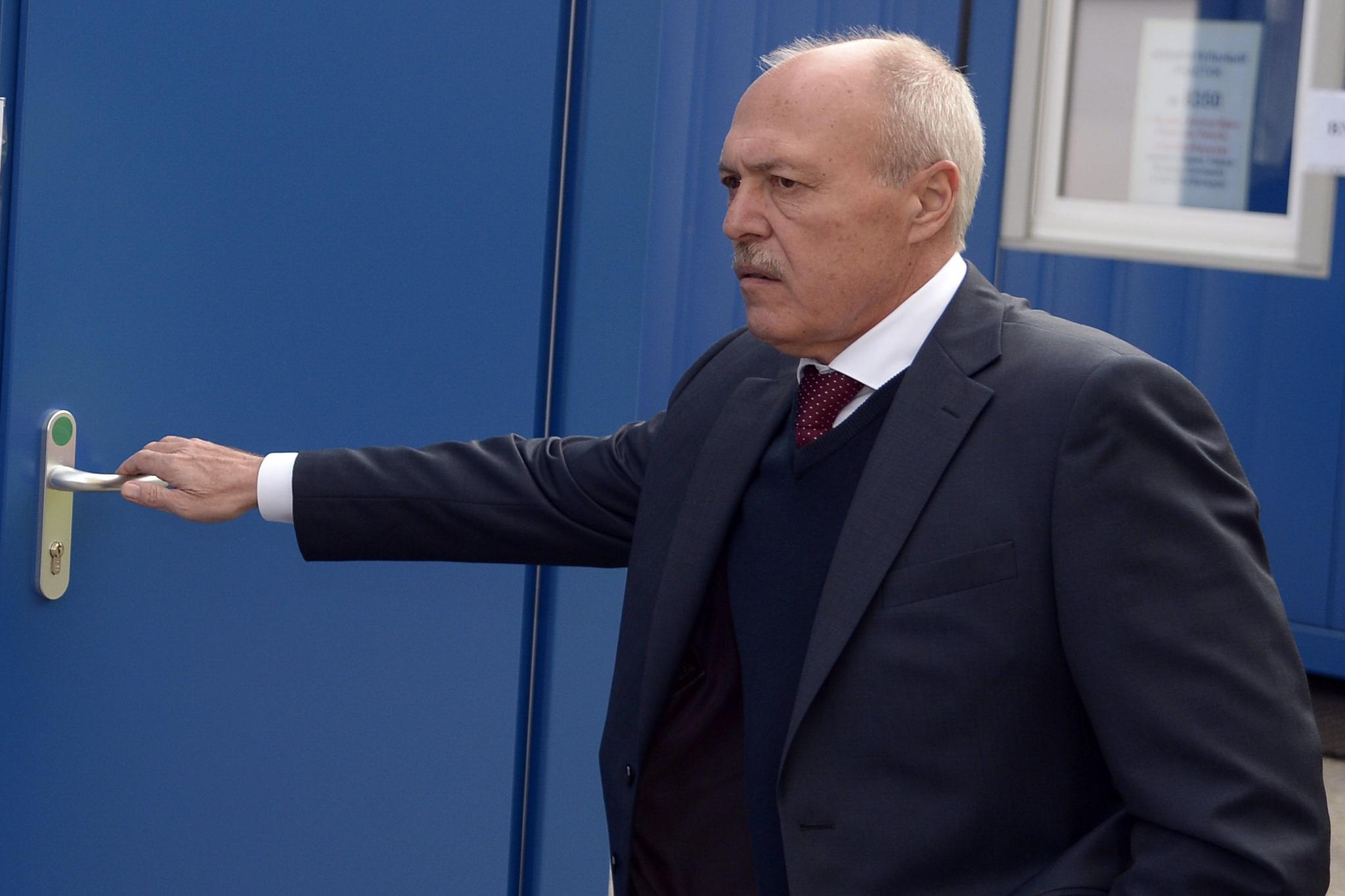 俄罗斯一天驱逐两国外交官为了啥