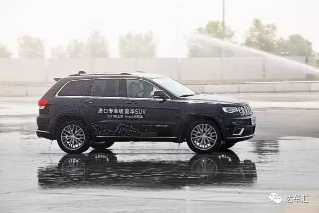 如果只能选择一辆豪华SUV过一辈子，你选谁？