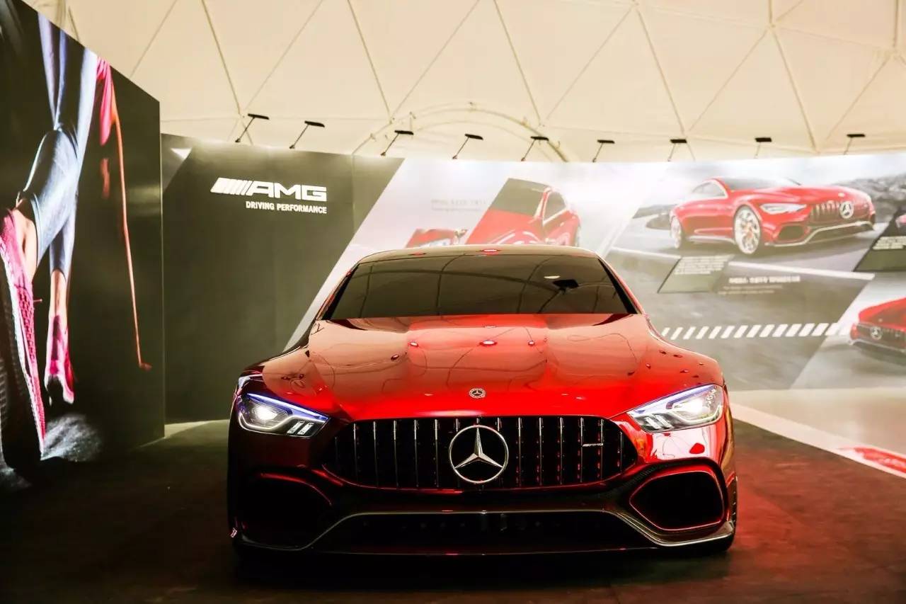 奔驰新增“泡茶”黑科技，是装逼还是接地气？