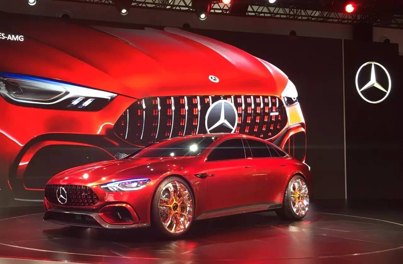 奔驰新增“泡茶”黑科技，是装逼还是接地气？