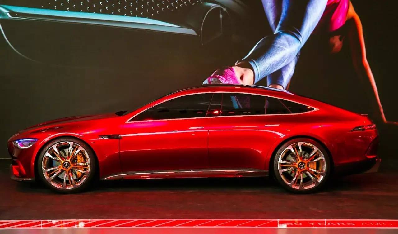 奔驰新增“泡茶”黑科技，是装逼还是接地气？