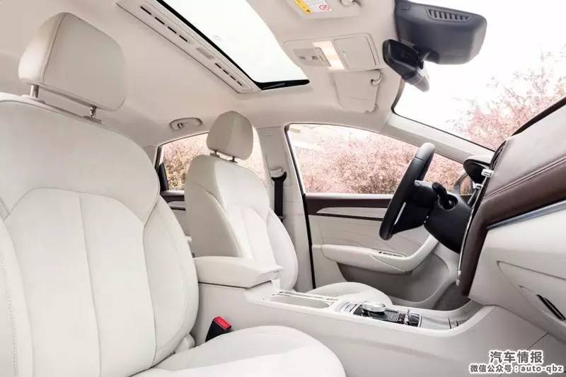 卡罗拉和轩逸总说自己省油，可为何见了这台车瑟瑟发抖