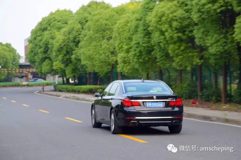 老7系挑战改款XJ，胜负难分！