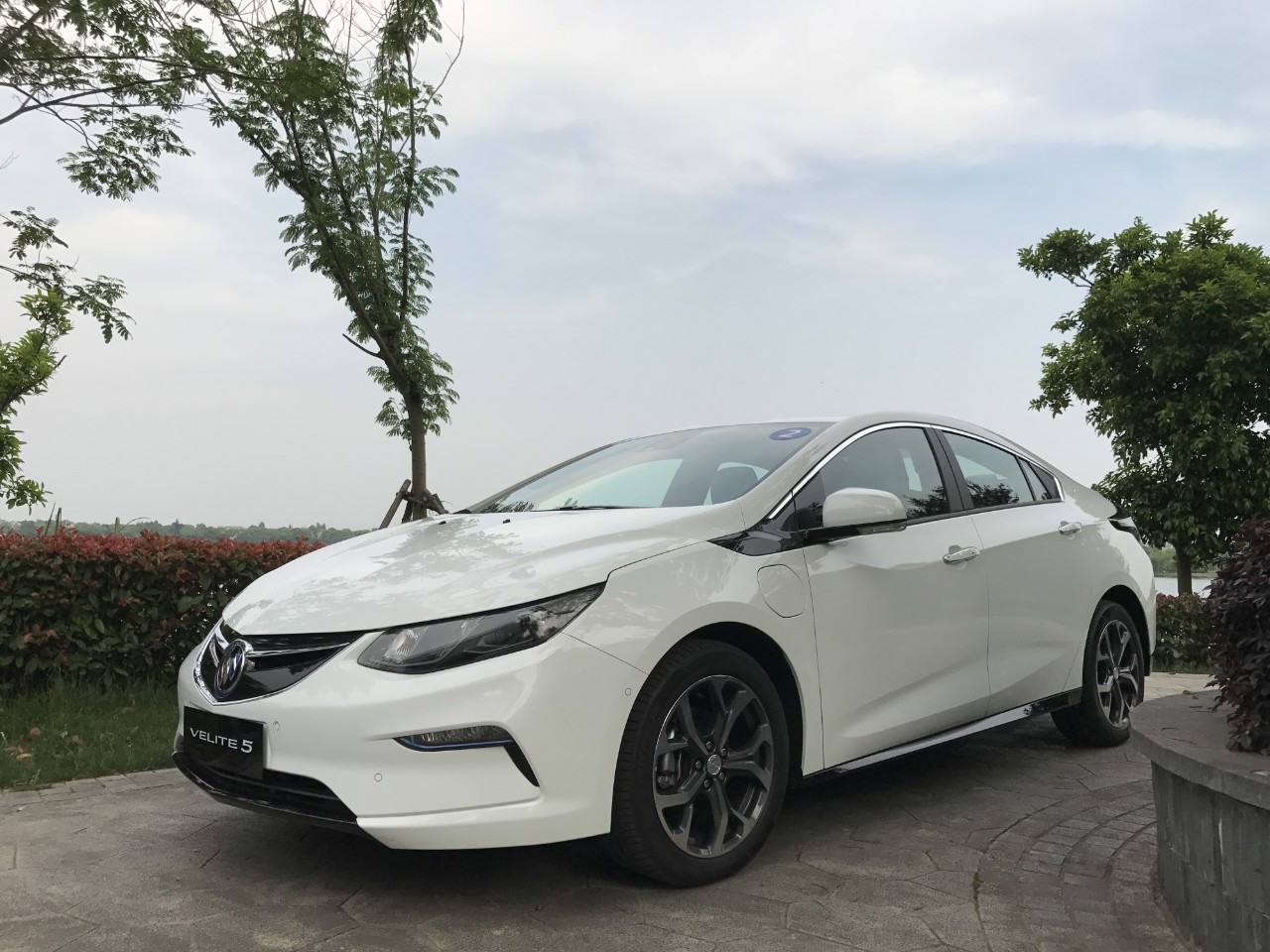 别克VELITE 5，插电混动真就没有对手了？