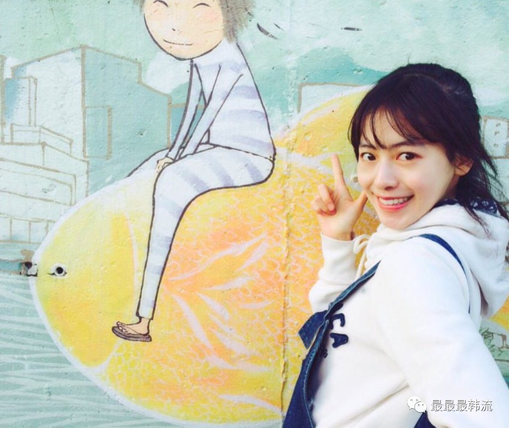 崔雅拉崔雅拉饰演的赵恩是《青春时代2》的新晋角色,从人设上看她是个