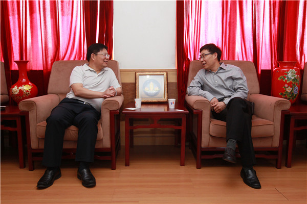 新沂市委书记来访