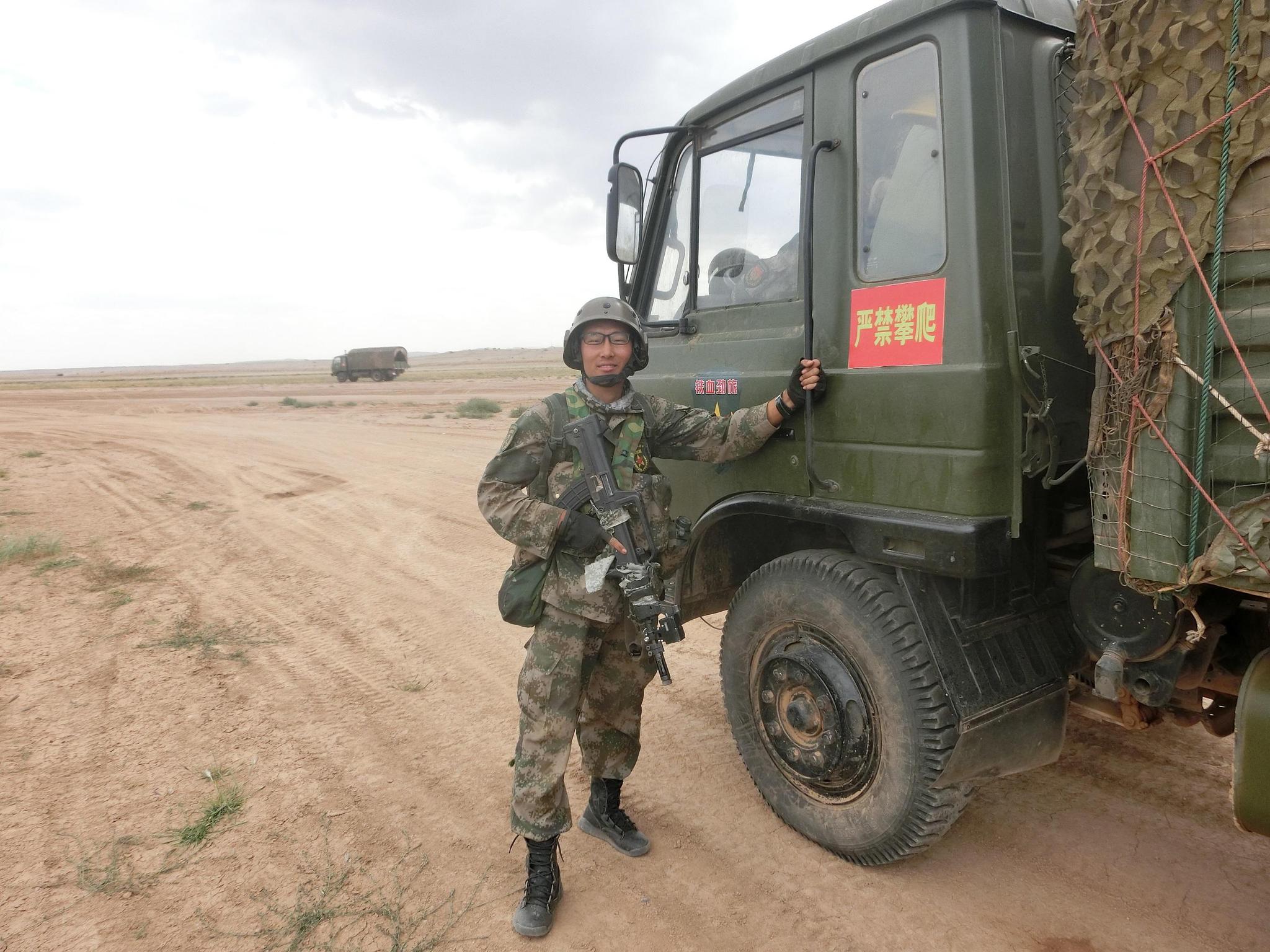 他在朱日和体验真实的战场一次冲锋连队只剩二十多人