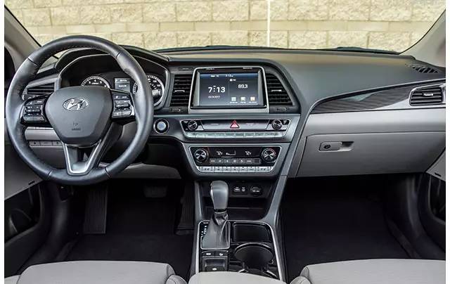 5万到20万这些车有同级最佳的发动机，省油又有力！