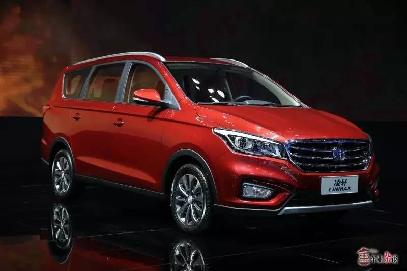 重庆车展，长安霸气包馆，凌轩成为重头戏！｜车业杂谈