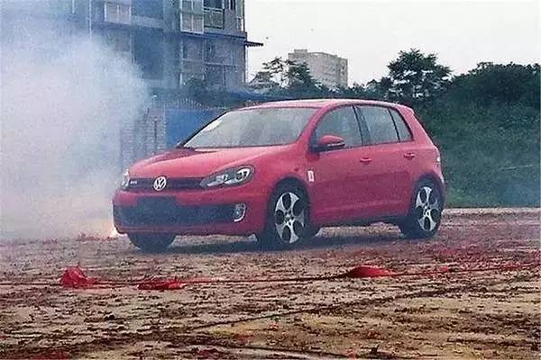 最常见购车后“讨巧”习俗，你最不能忍受哪一个？