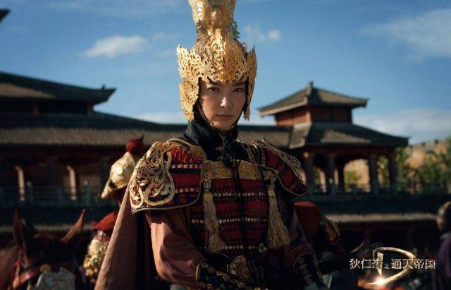 女星演绎的古代女将军形象中,赵薇最逼真,冰冰帅进好莱坞!|将军|女星|赵薇_新浪新闻