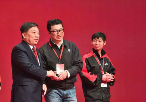 "梦橙橙"事件王卫亲自道歉,顺丰的布局还能这么看