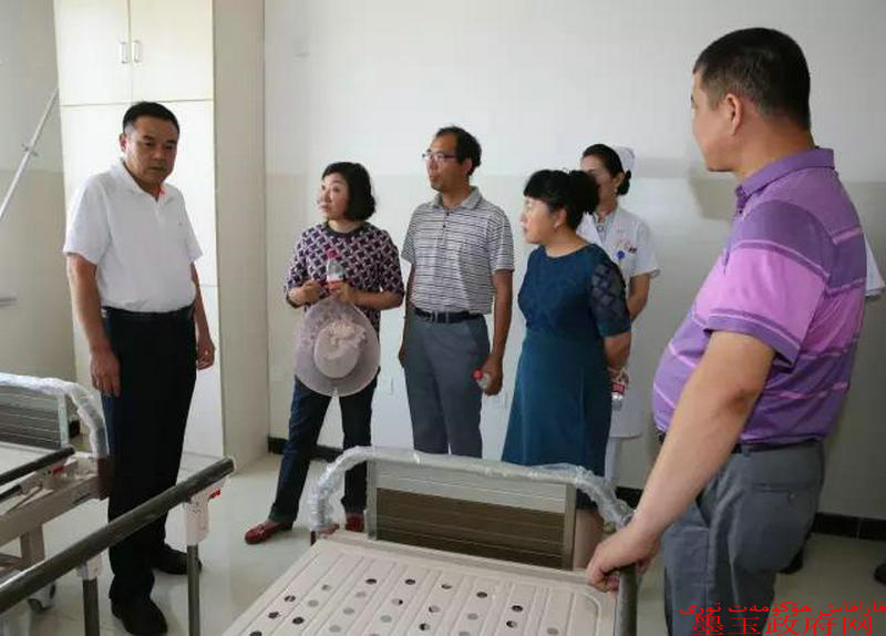 墨玉县委书记张冠军到芒来乡,人民医院新院区调研
