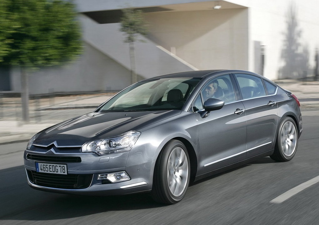 新车轻评 | 法系车再度出击，全新雪铁龙C5即将上市