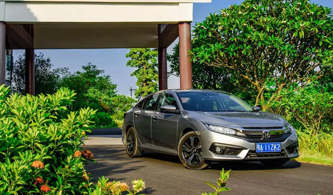 10多万的轿车该怎么选？上月销量最好！