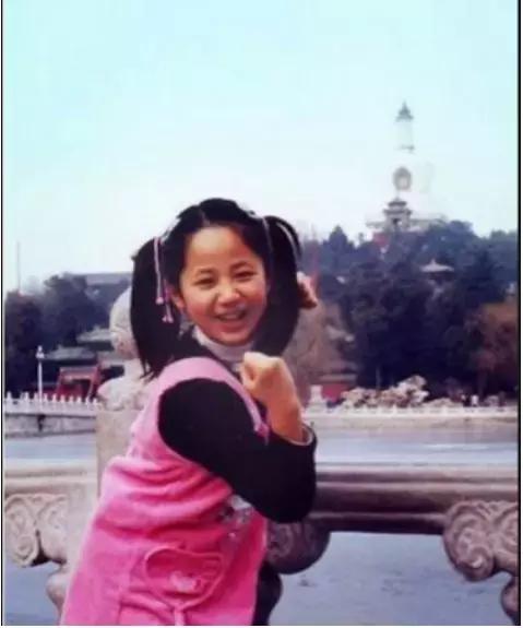 小胖妞到大美女,从旧照一起来见证杨紫的蜕变