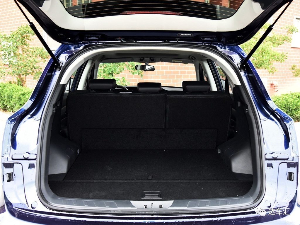 主打高颜值和大空间，江淮瑞风S7上市售价9.78万元起