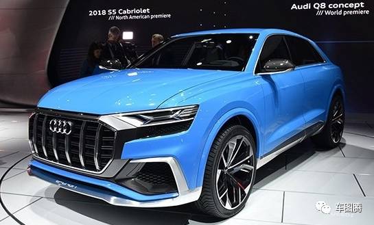 豪车内饰据说柔软的像馒头，我能摊开双手摸一摸吗？