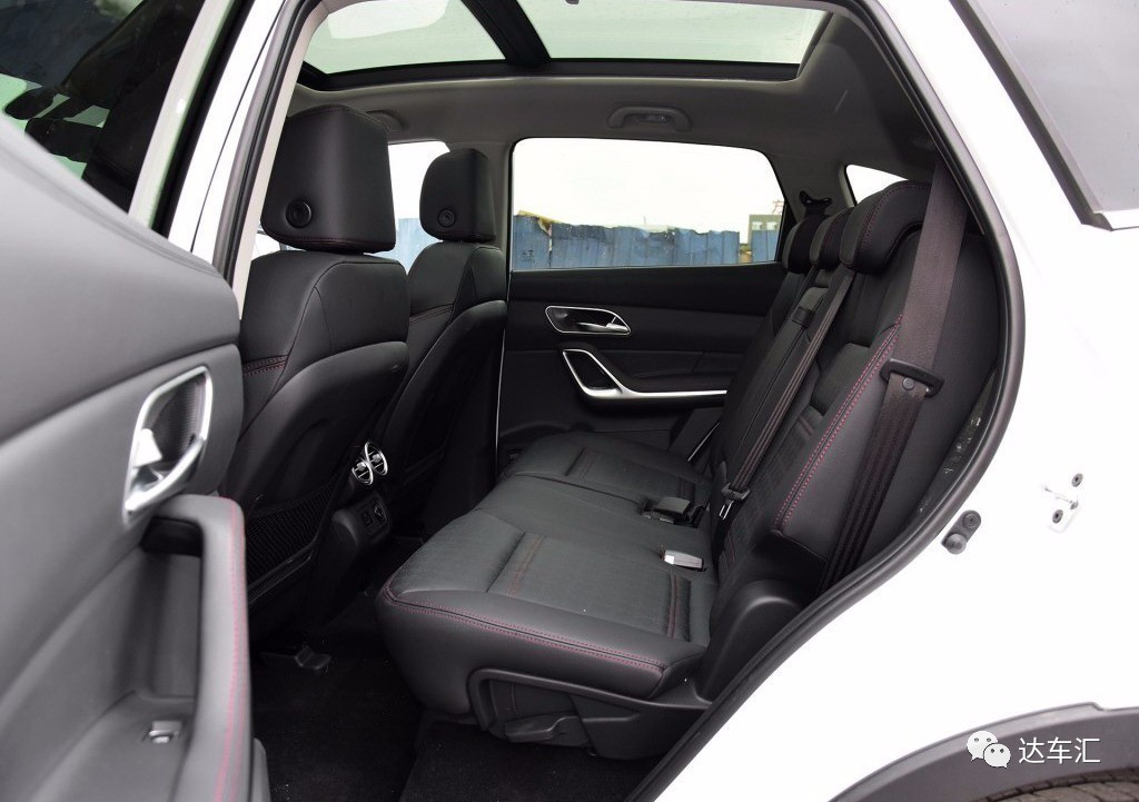 主打高颜值和大空间，江淮瑞风S7上市售价9.78万元起