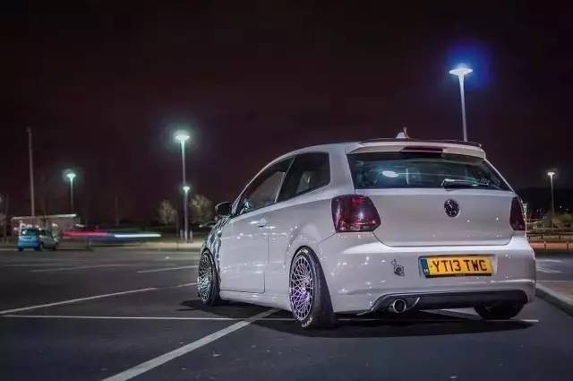 大众终于良心发现了，10几万的POLO装了30几万车才有的配置！