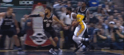 保罗乔治变向你怎么防?