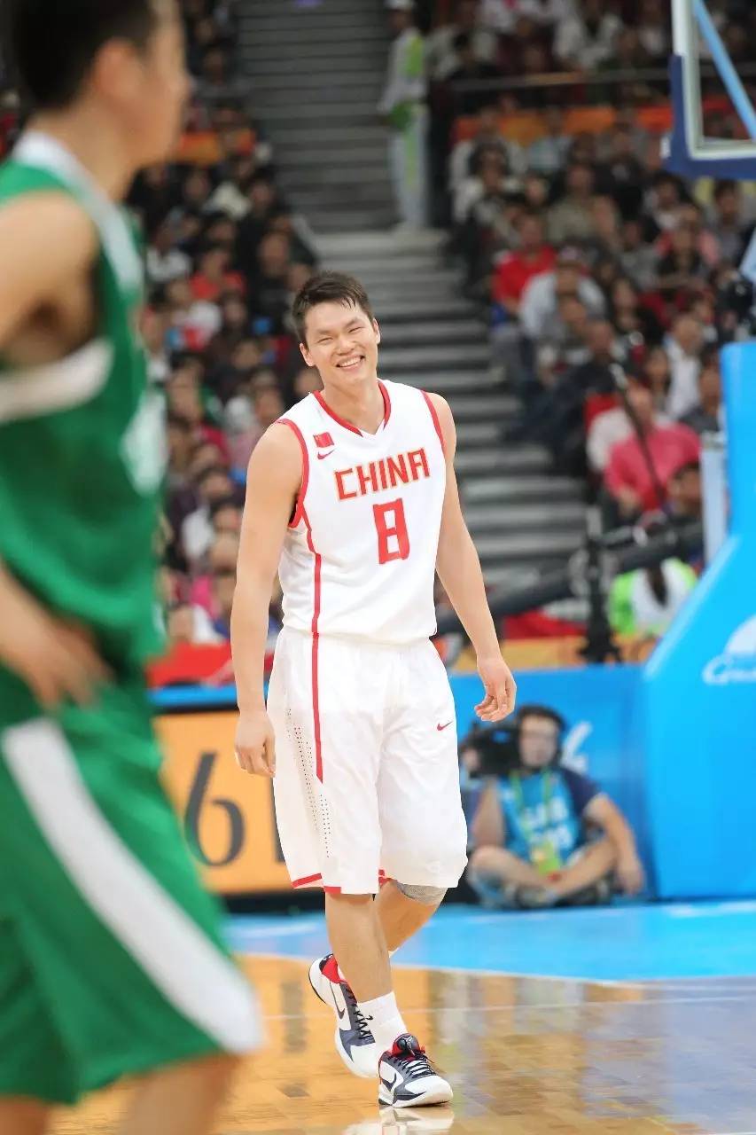 致敬永远的8号传奇朱芳雨生涯荣誉全回顾