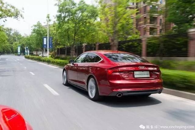 【小新说车】全新奥迪A5，要追女神能不破费？