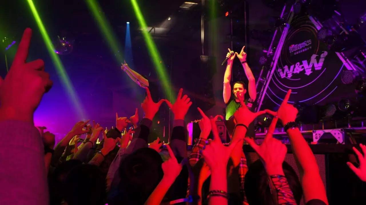 狂欢之夜 | "7.15彩虹之夜",浪漫激情,引爆沂水夜间旅游新模式!