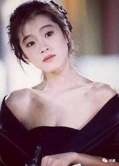 徐克对她求而不得,梅艳芳和她抢男人,最终她却被渣