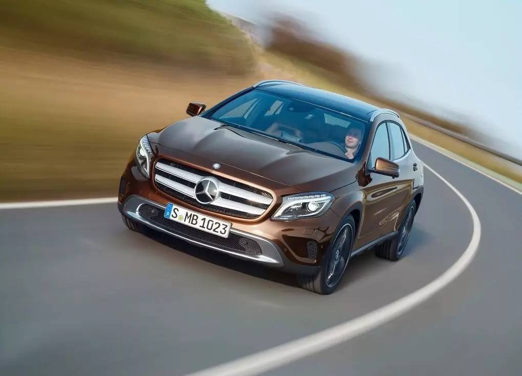 新奔驰GLA终于到达战场，宝马奥迪都等急了